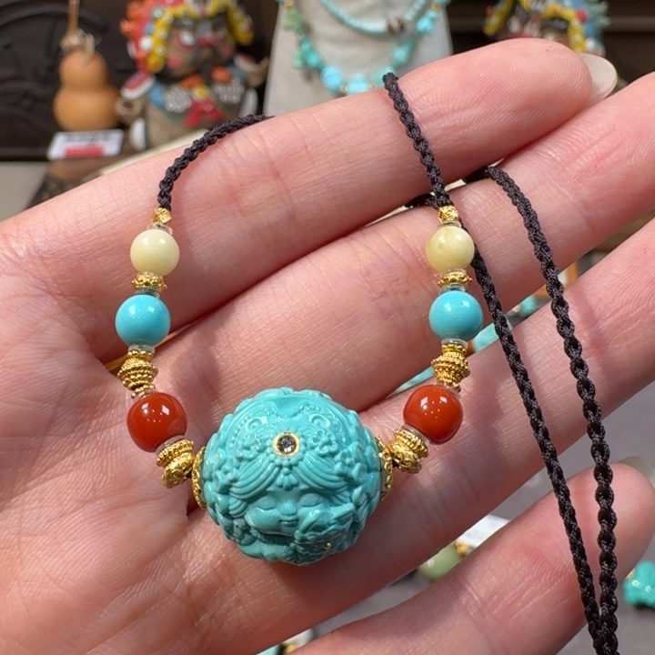 绿松石18K金镶嵌项链扎基拉姆