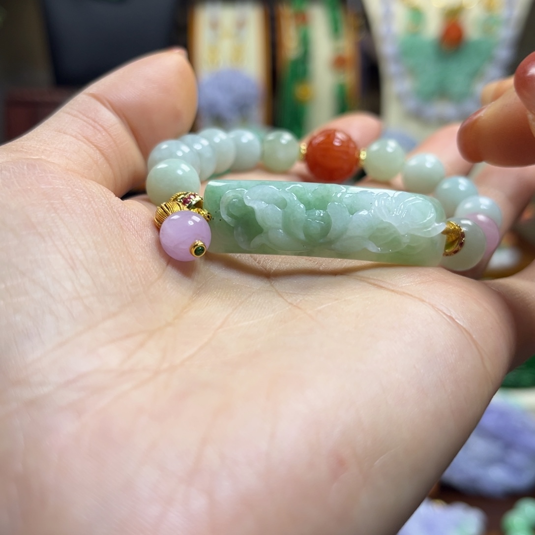 翡翠未镶嵌颈饰天然翡翠