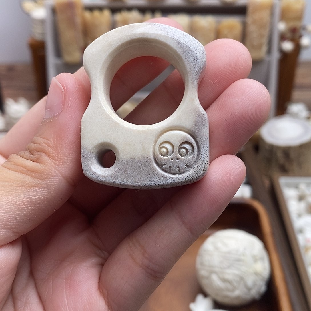 鹿骨把件c11指虎