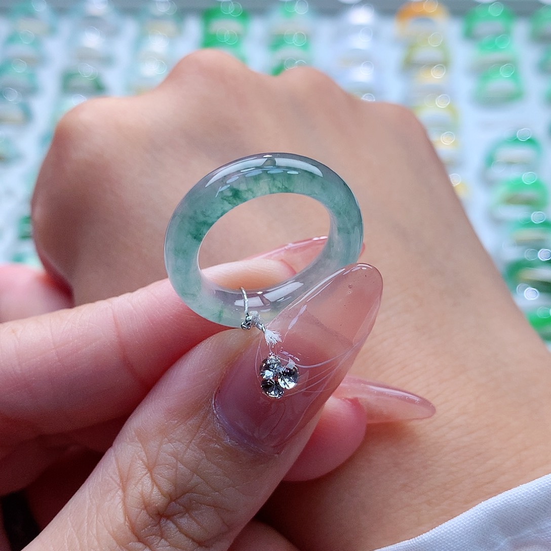 翡翠戒指未镶嵌咩*13号