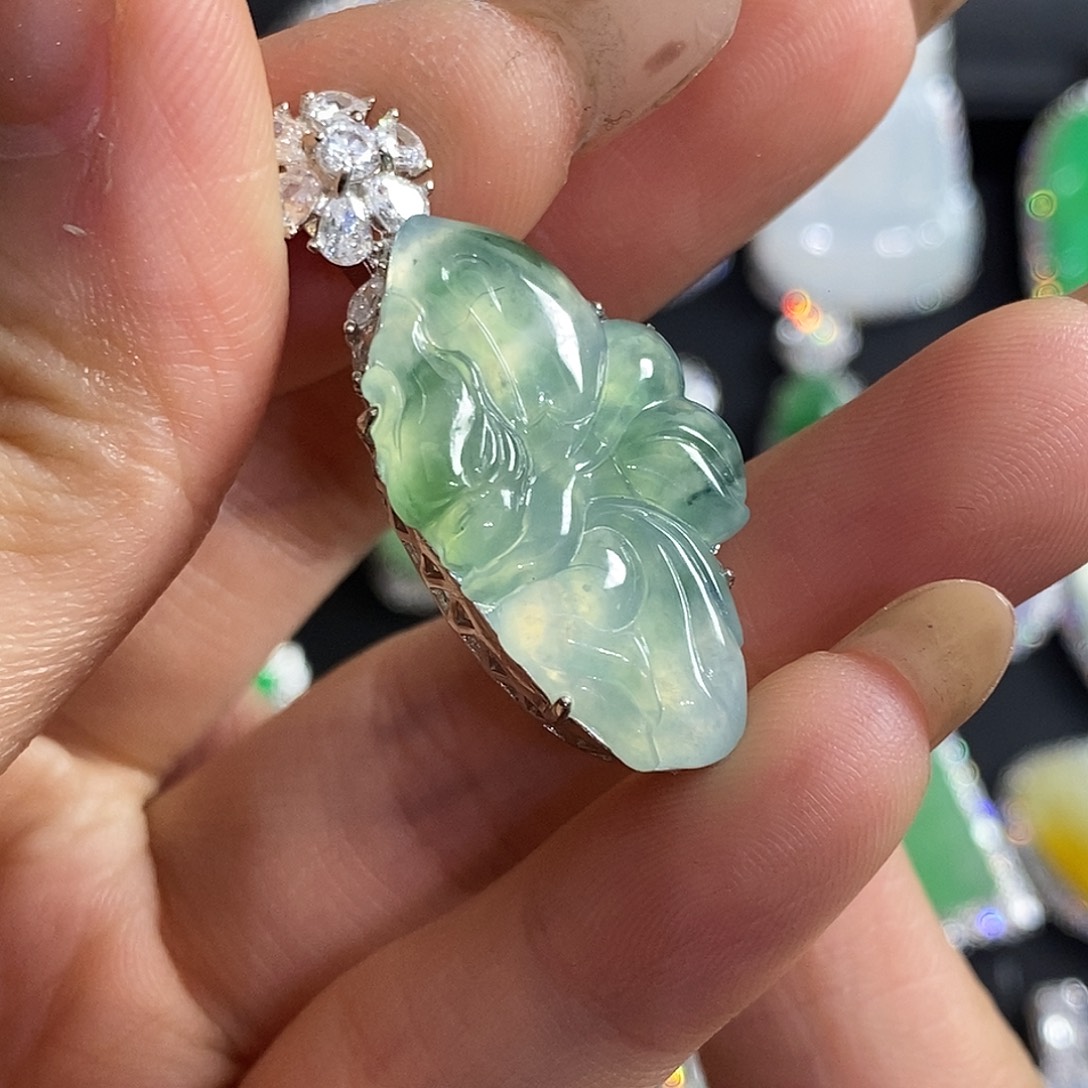 虾***眼翡翠银S925镶嵌颈饰天然翡翠