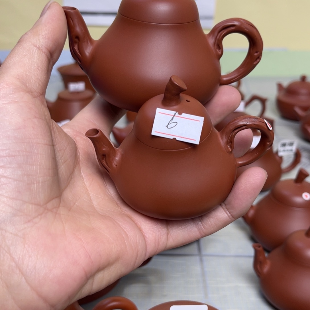 粤**深（微瑕不退不换）潮州手拉壶，（慎拍）
