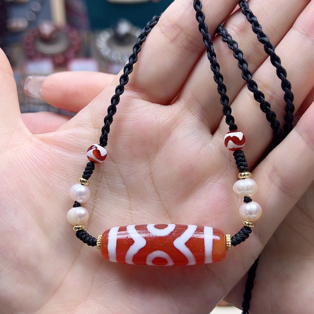 玛瑙/玉髓颈饰未镶嵌