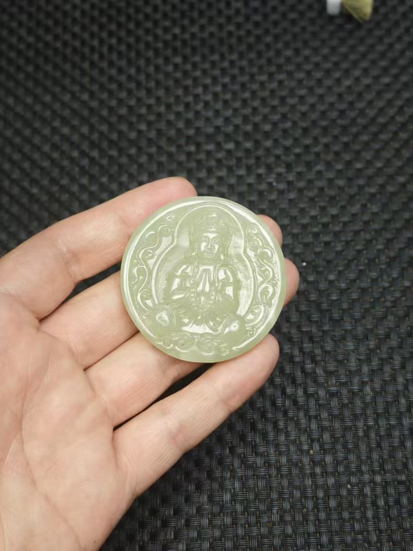 天然和田玉老料精雕观音吊坠2.16清货2