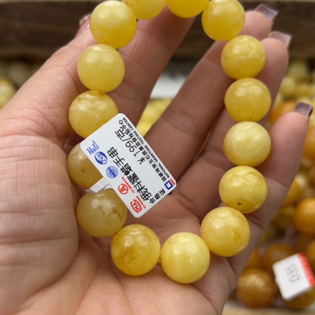 琥珀珠宝奇石未镶嵌