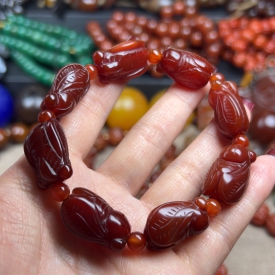 玛瑙/玉髓颈饰未镶嵌