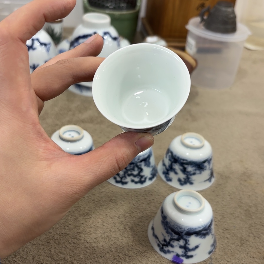 瓷片非常好看漂亮的物品 