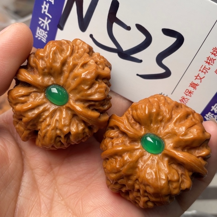 文玩核桃吊坠蛙蛙