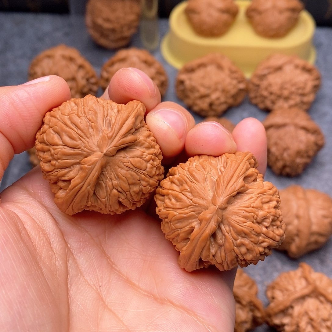 文玩核桃把件白狮子38全品