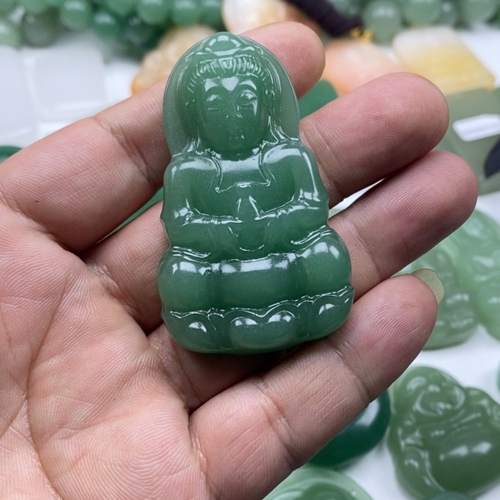 东陵石颈饰未镶嵌西*月