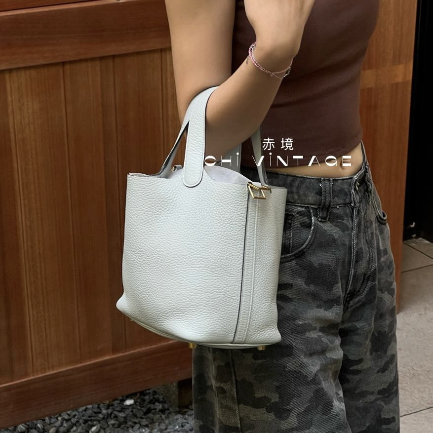 99新 Hermes/爱马仕 9648 圣杯蓝金扣菜篮子18手提包Z刻