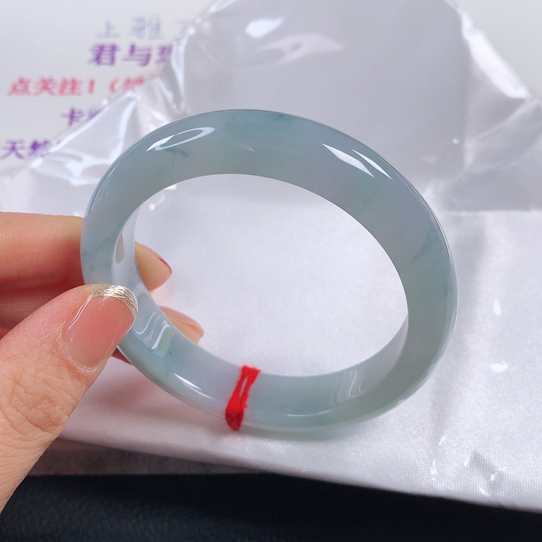 翡翠手镯未镶嵌 正圈①②②