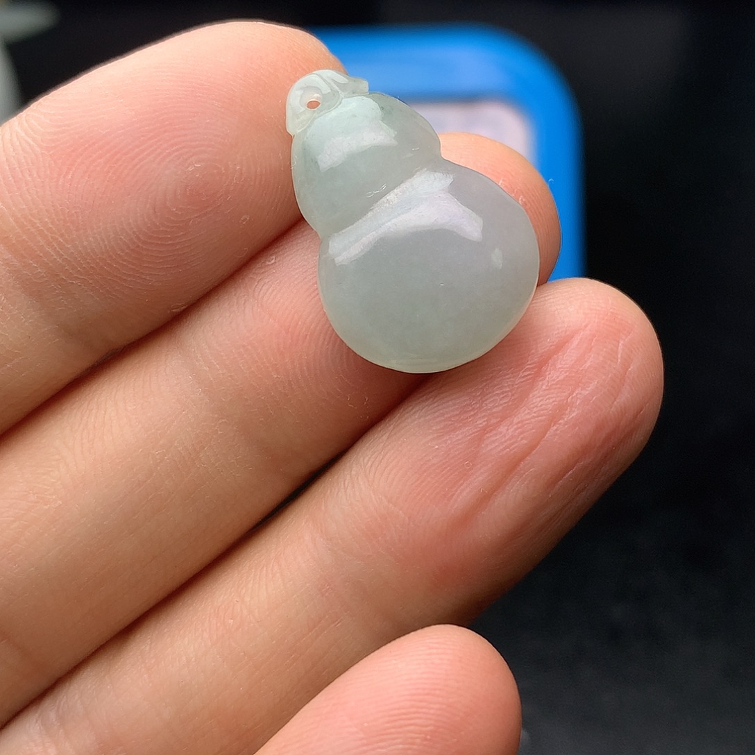 翡翠未镶嵌颈饰翡翠首饰和翡翠珠宝