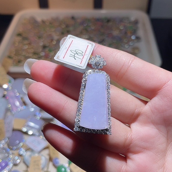 翡翠银S925镶嵌颈饰翡翠