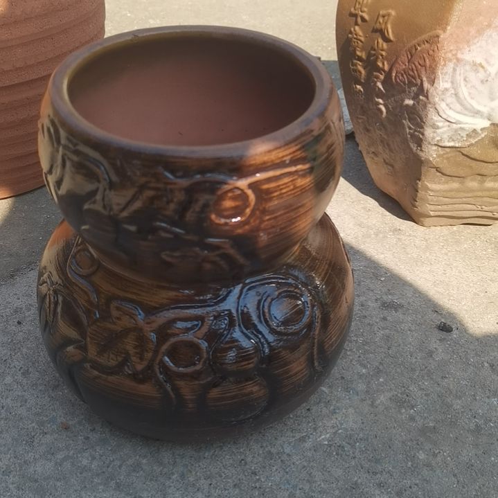 红陶口15高22瑕疵一个