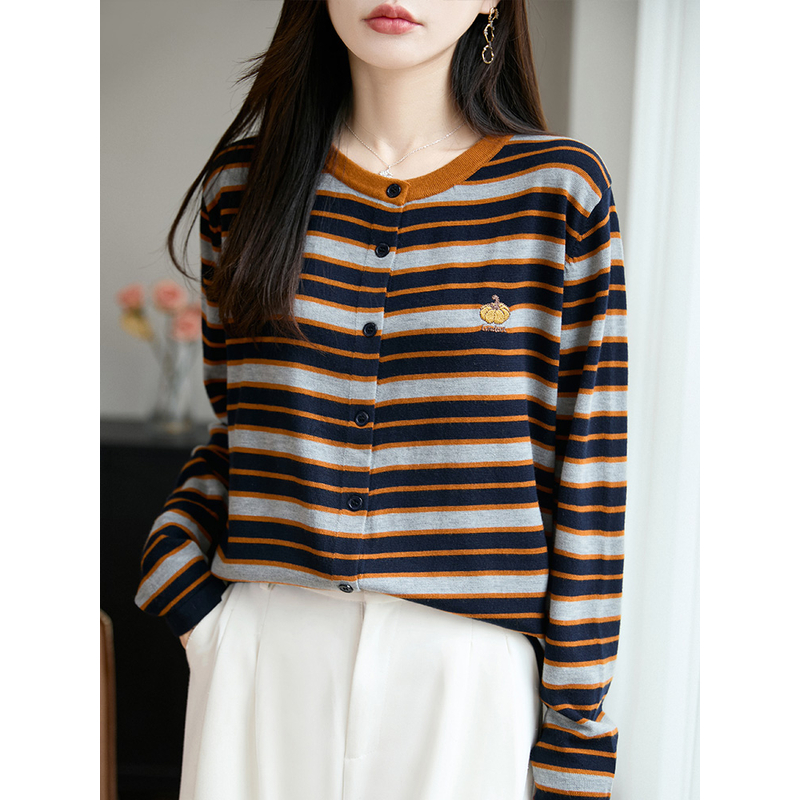 新款精仿羊毛秋冬高档条纹女上衣南瓜刺绣时尚减龄长袖潮流百搭