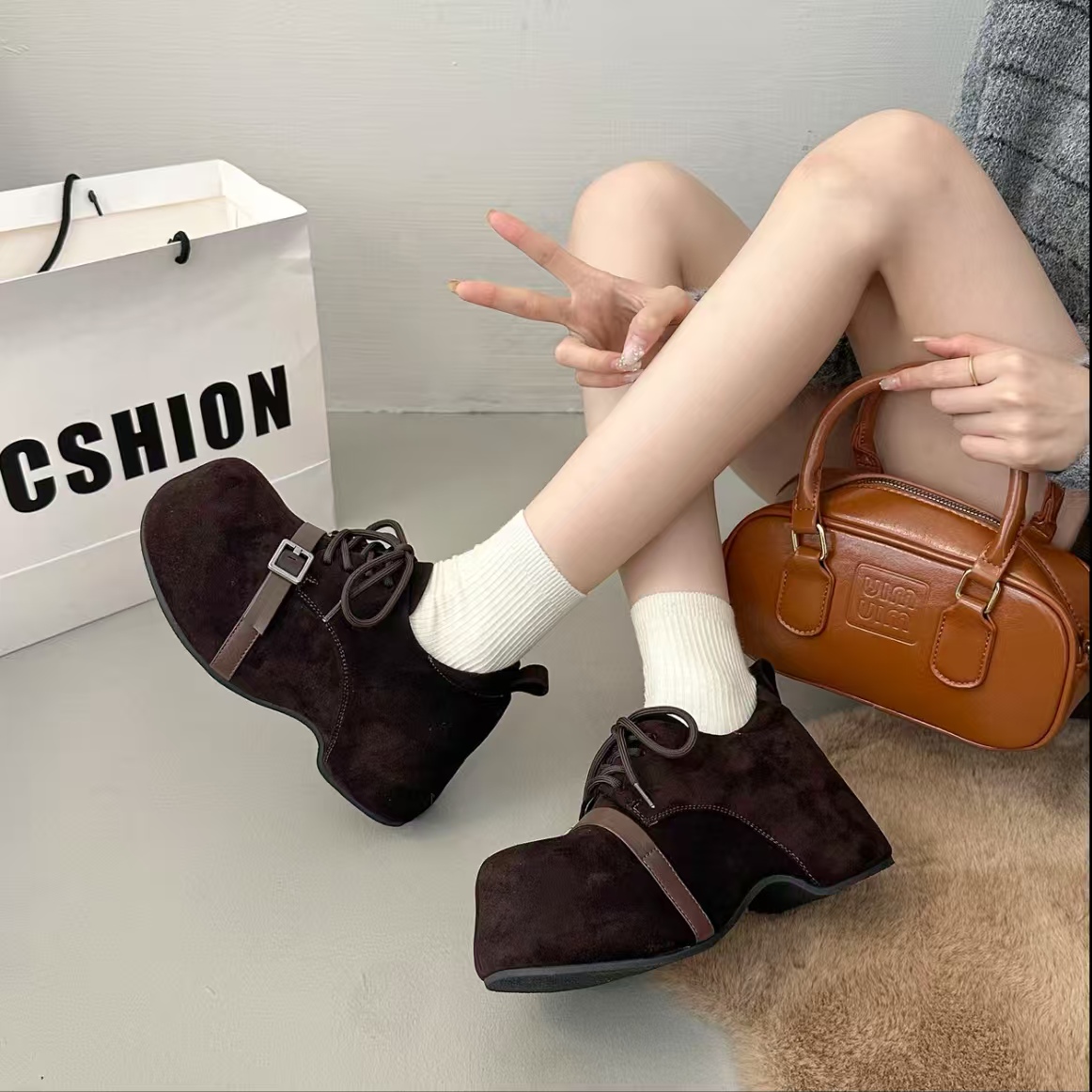 【琴】2025新款磨砂搭扣系带松糕厚底内增高百搭女鞋时装马蹄鞋