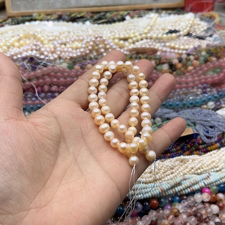 玛瑙/玉髓珠宝半成品未镶嵌一条7mm左右香槟珍珠