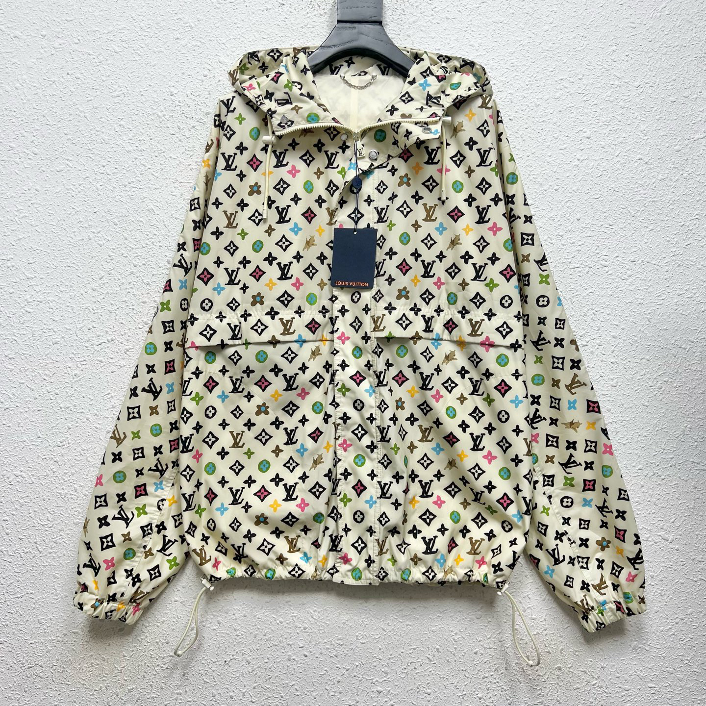 未使用 LouisVuitton/路易威登  满印三彩冲锋衣夹克50码 DY12699