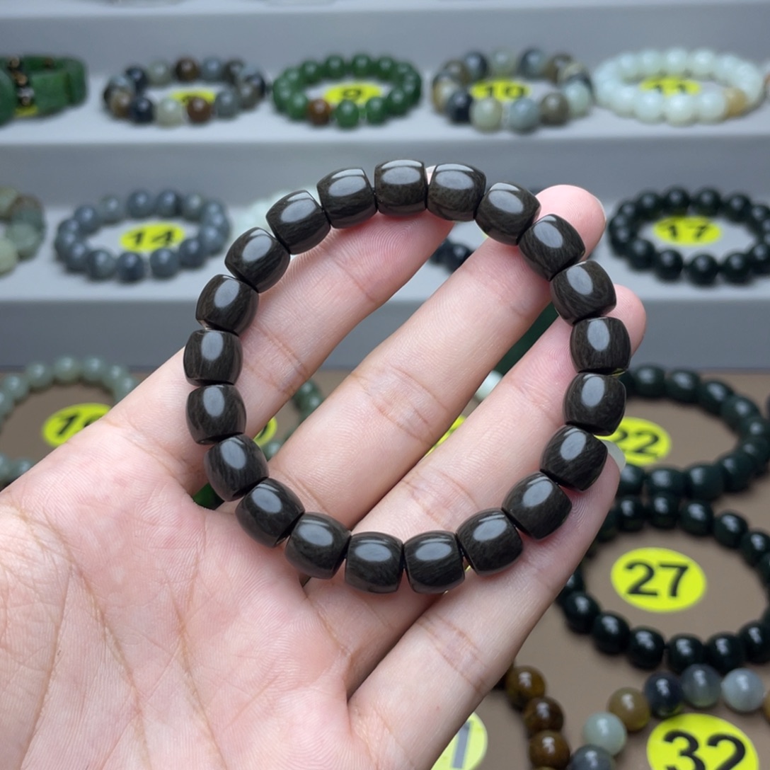 和田玉未镶嵌手串