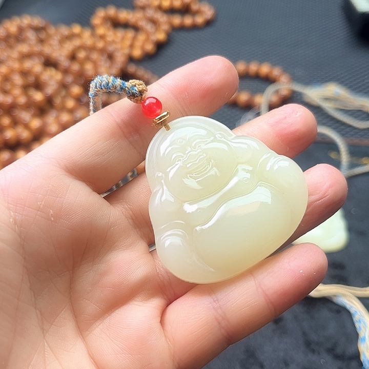和田玉（糖玉）颈饰未镶嵌啊啊