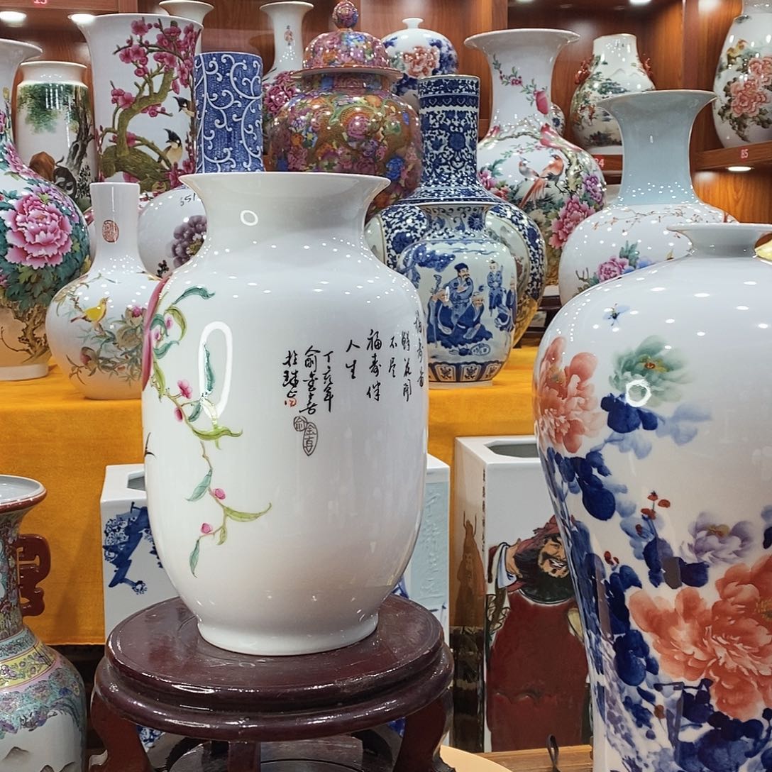 摆件用****5景德镇陶瓷梅瓶