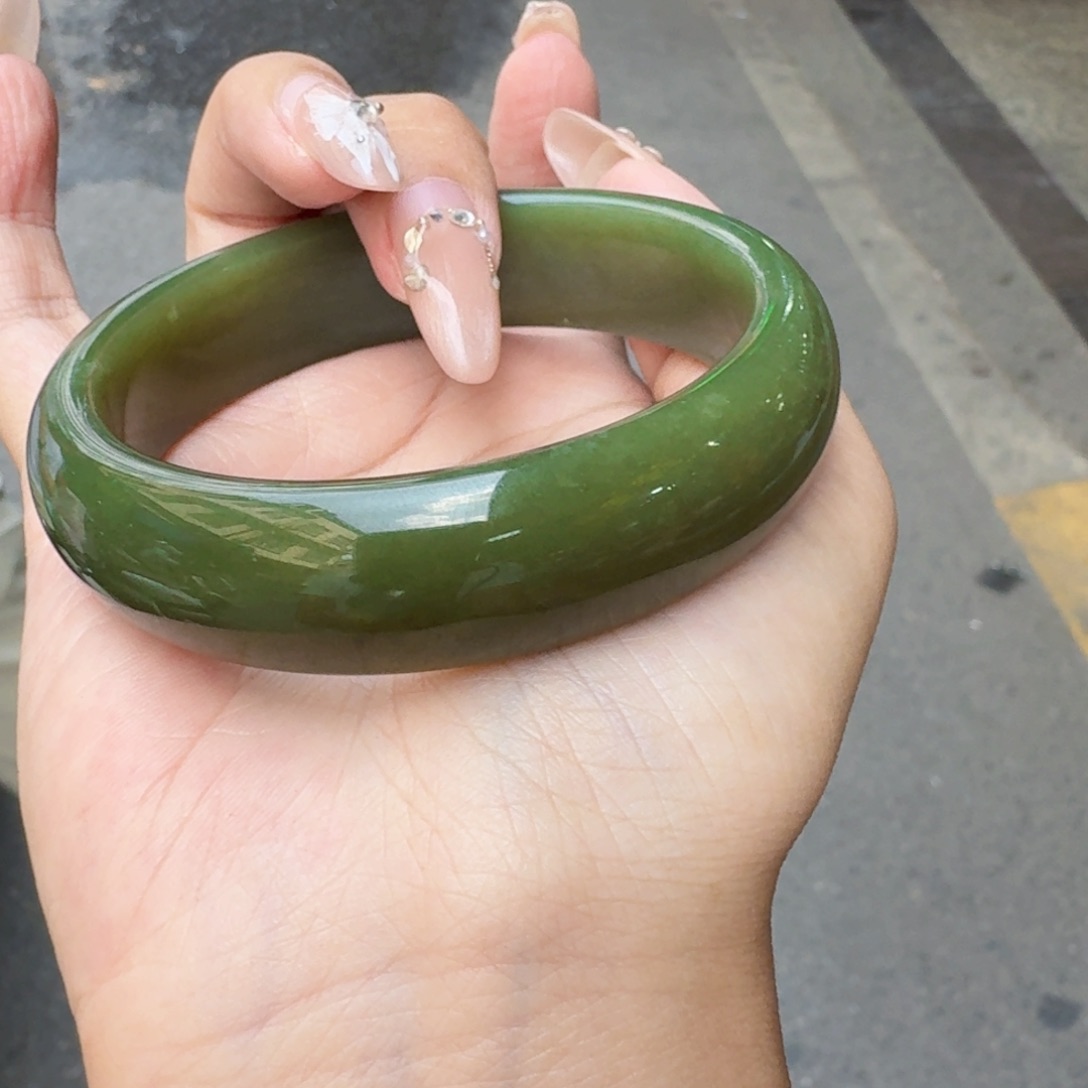 和田玉手镯未镶嵌多样性发货 拍一发一