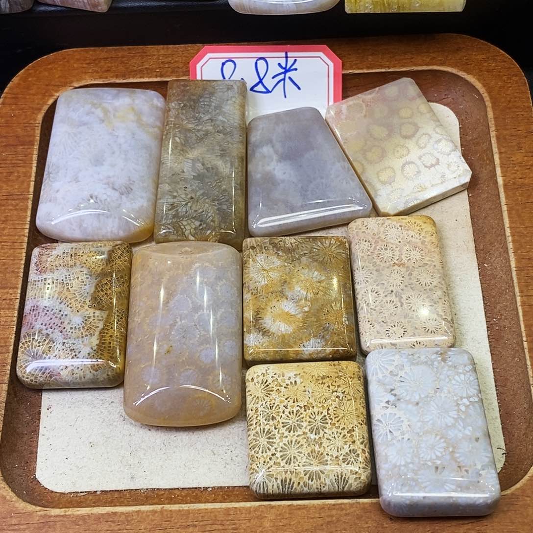 硅化玉颈饰合金华**哥