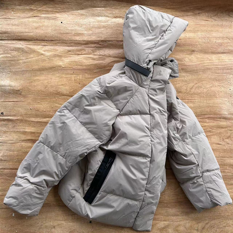 003-女款连帽可拆卸三色-绒-服，质量棒