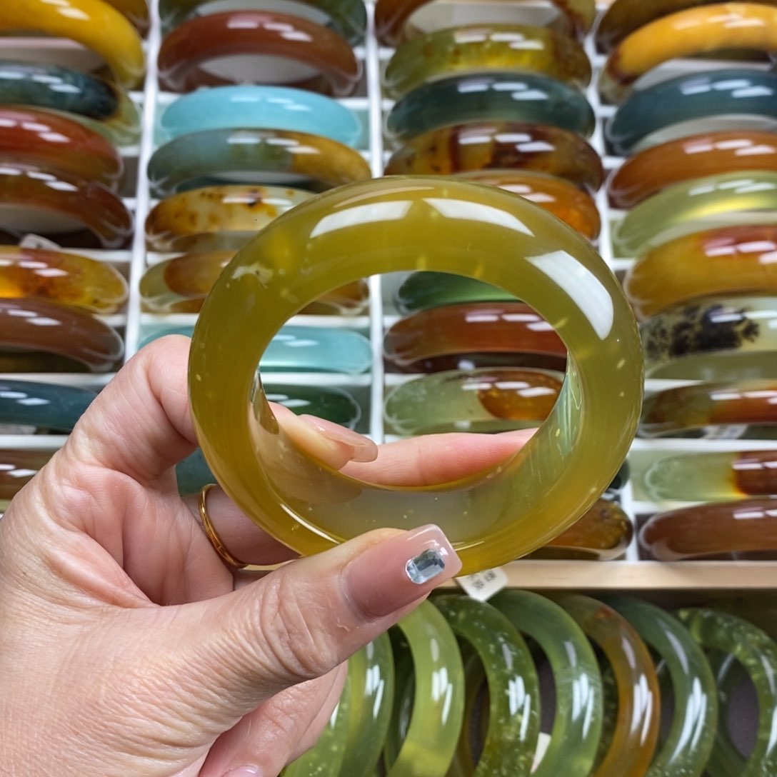 未镶嵌蛇纹石玉手镯54