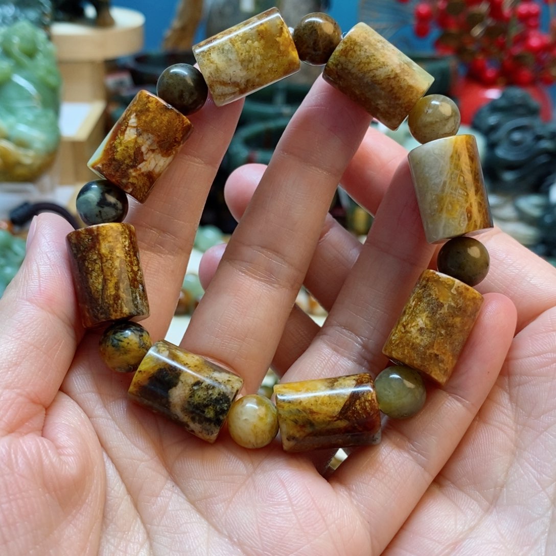 蛇纹石玉手串未镶嵌