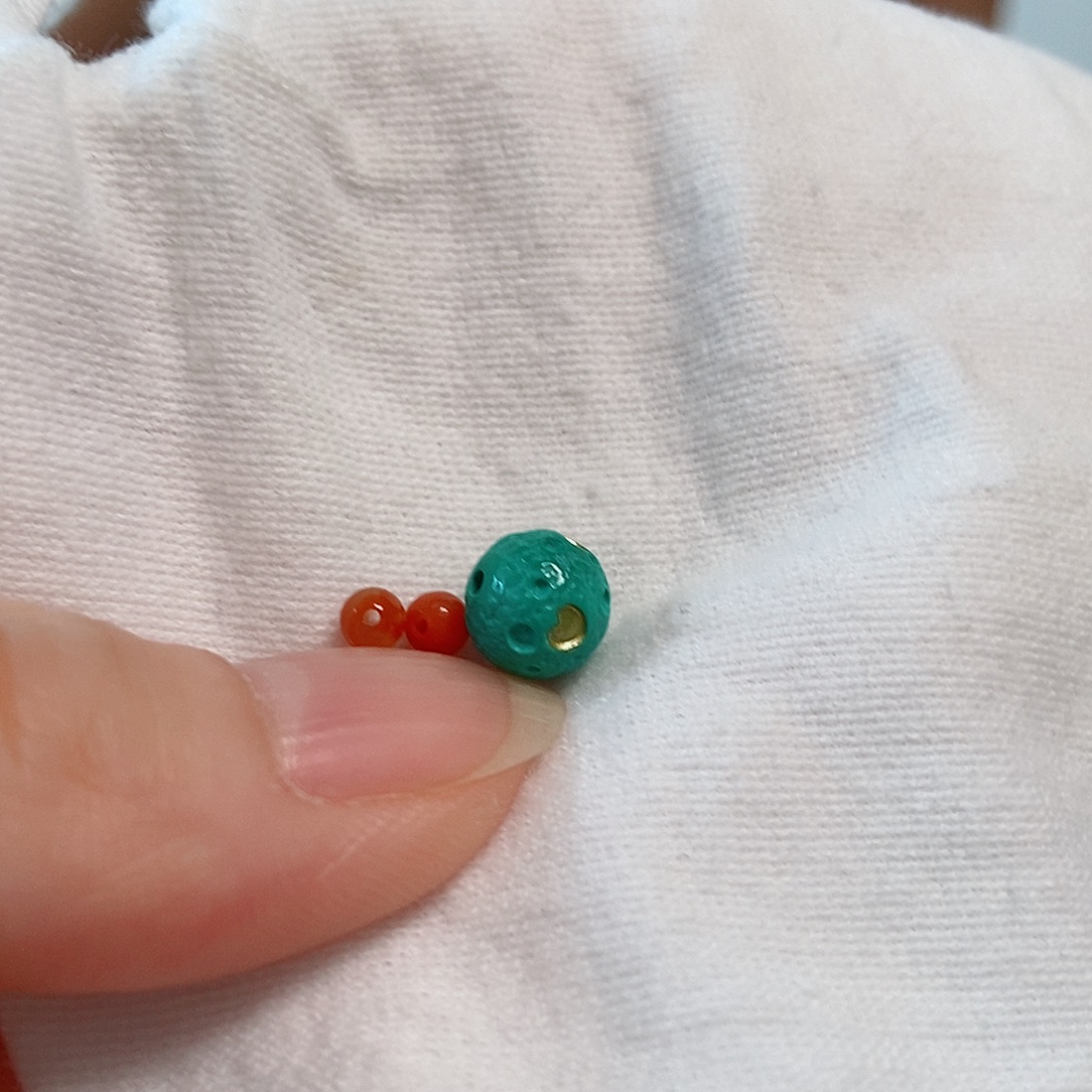 南红玛瑙未镶嵌珠宝奇石