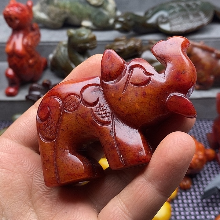 未镶嵌蛇纹石玉颈饰