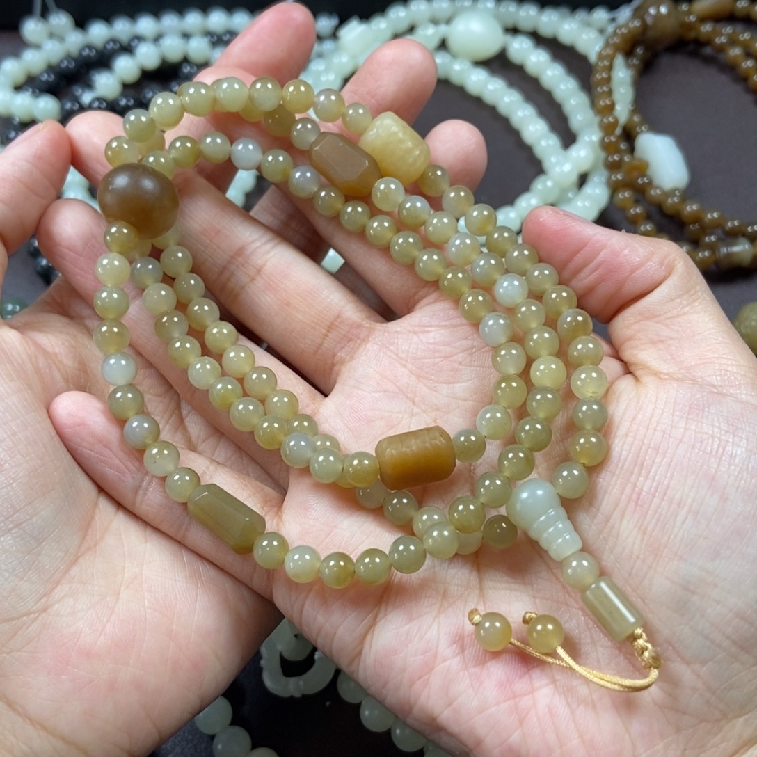 忘***记和田玉未镶嵌把件