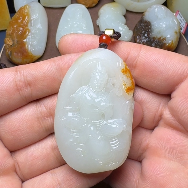 和田玉颈饰未镶嵌