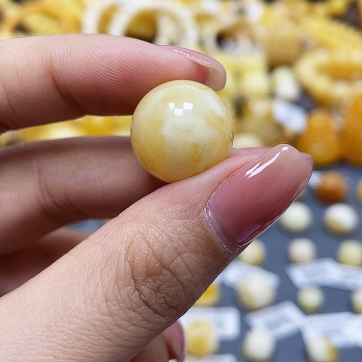 琥珀珠宝奇石未镶嵌单珠尺寸17mm瑕疵.福利款