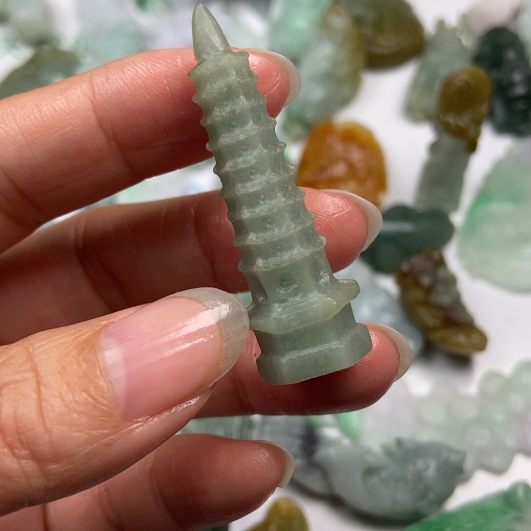 定制翡翠未镶嵌翡翠