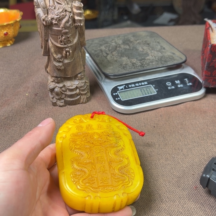 精品摆件工艺品等