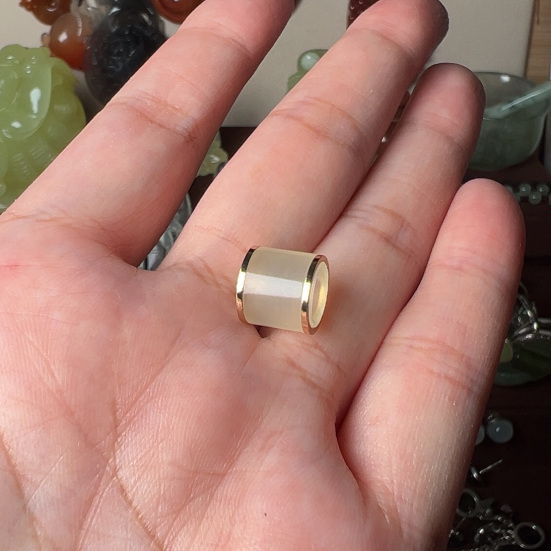 蛇纹石玉吊坠(不含链)未镶嵌