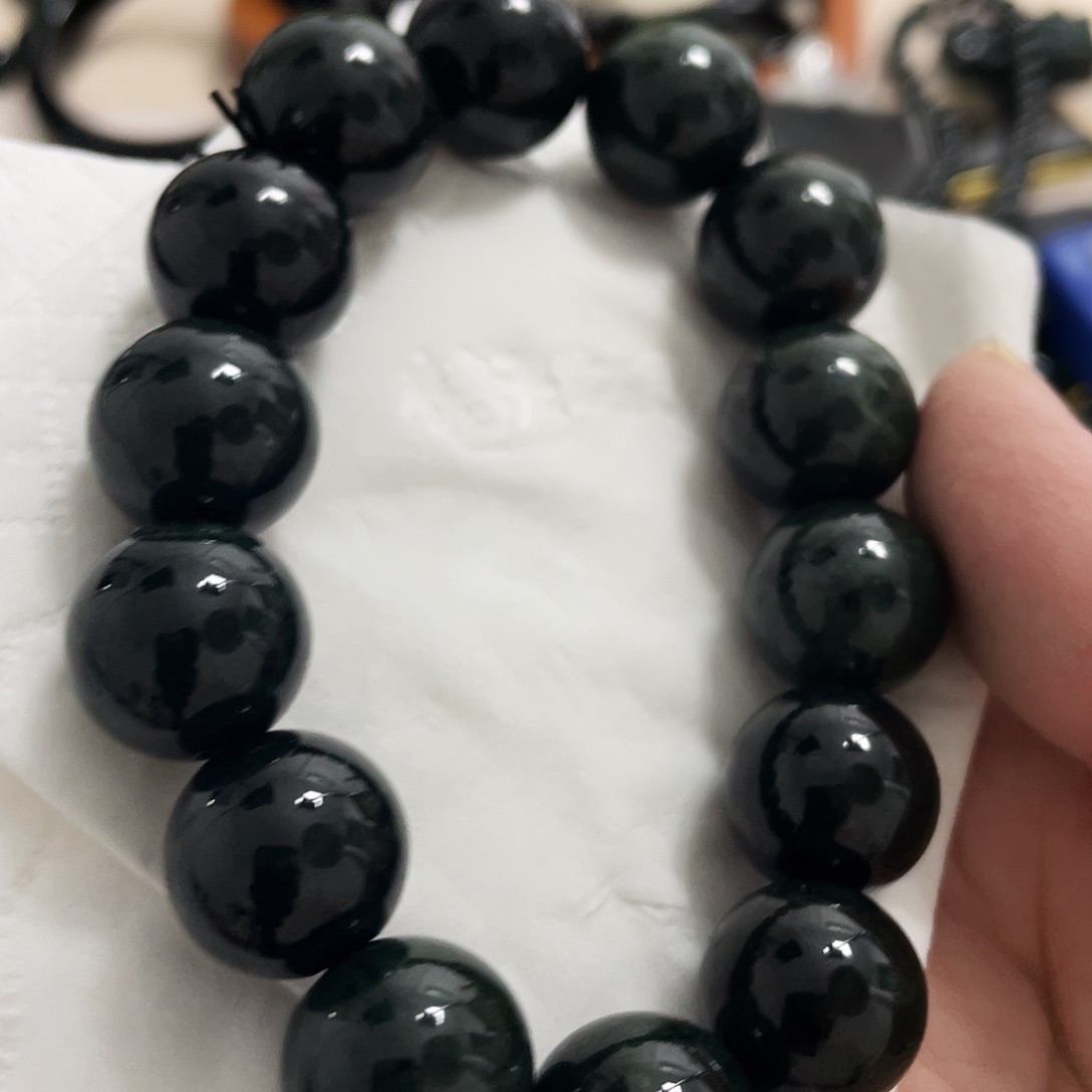 翡翠未镶嵌颈饰翡翠16