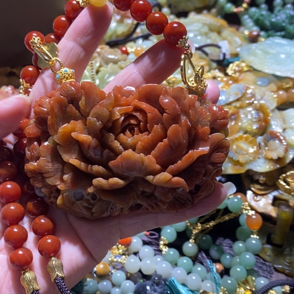 【闪购商品】岫玉毛衣链未镶嵌制*