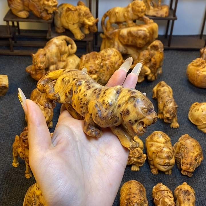 柏木日**辉豹子手把件手把件