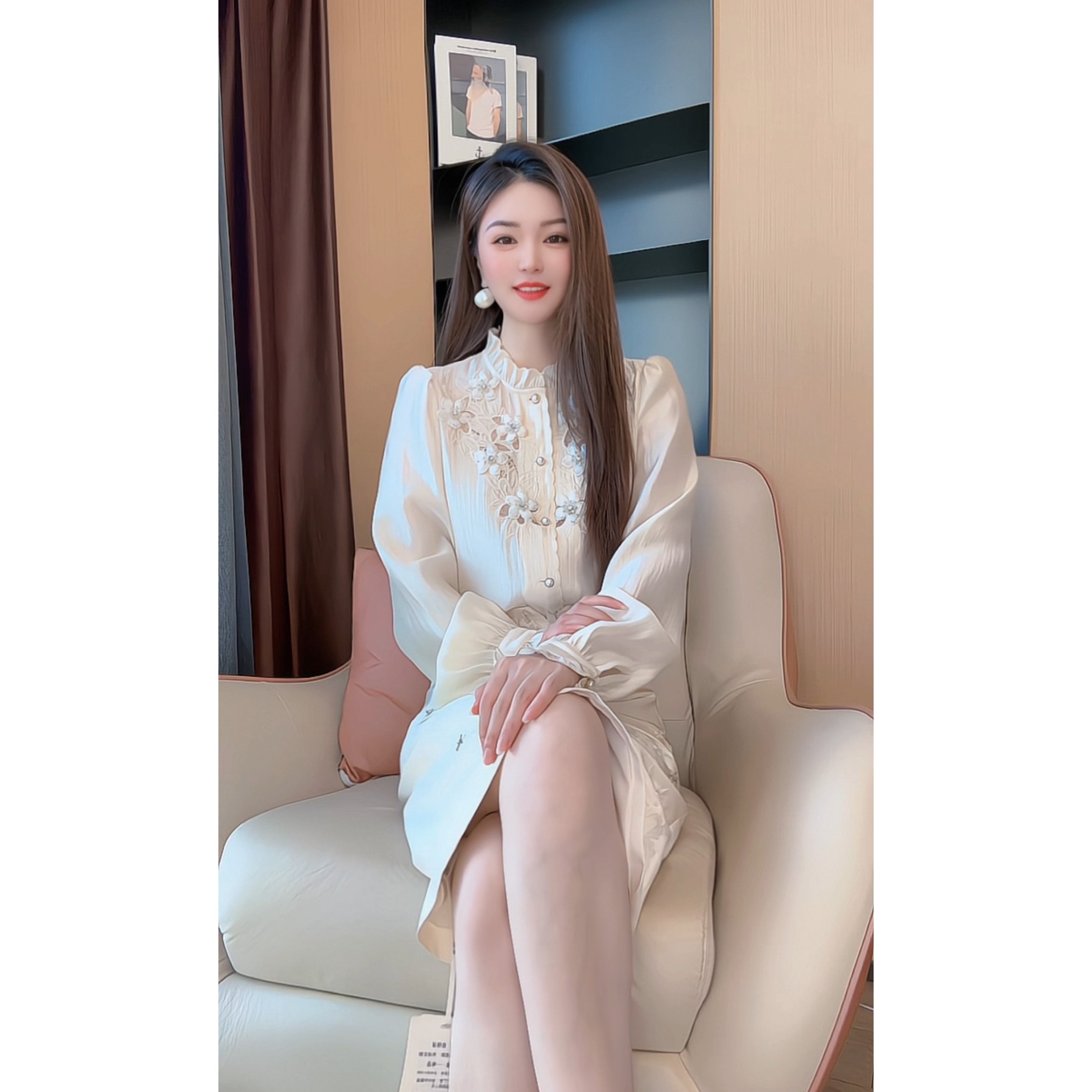 【深圳米熙儿】秋冬新款醋酸刺绣花朵衬衫25043