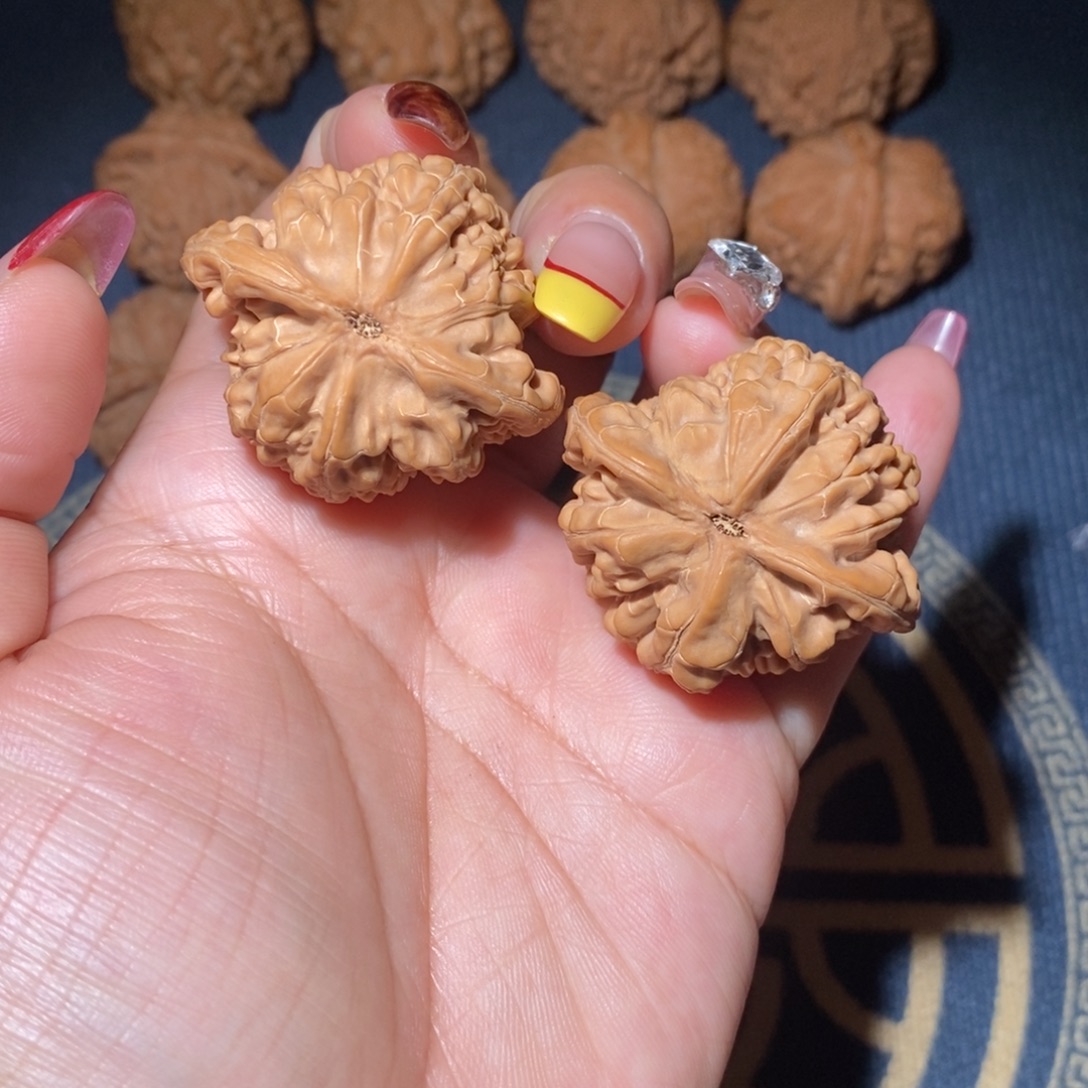 文玩核桃吊坠40尺全品蓟县望月