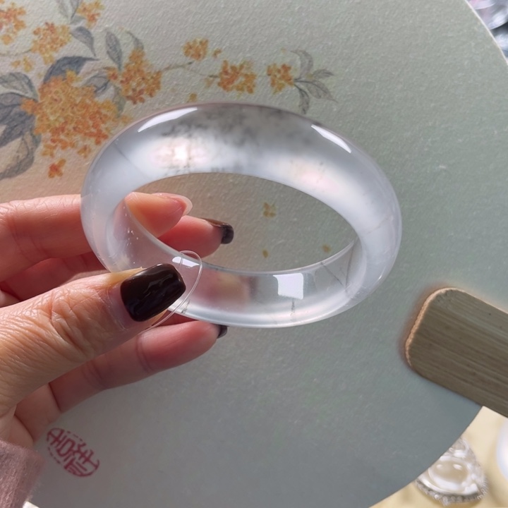 石英质玉未镶嵌手镯55福利不退不换