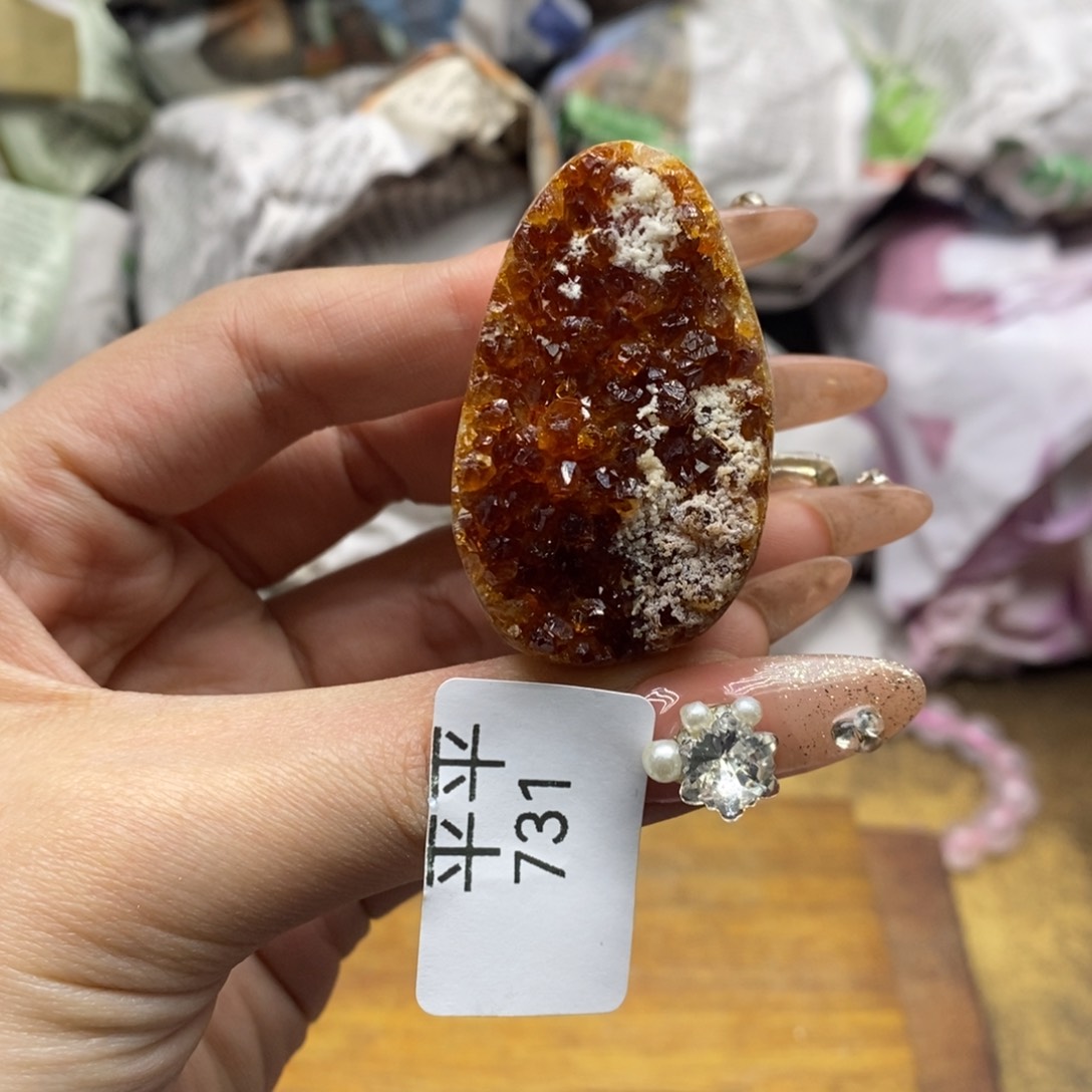 紫晶乌拉圭未镶嵌