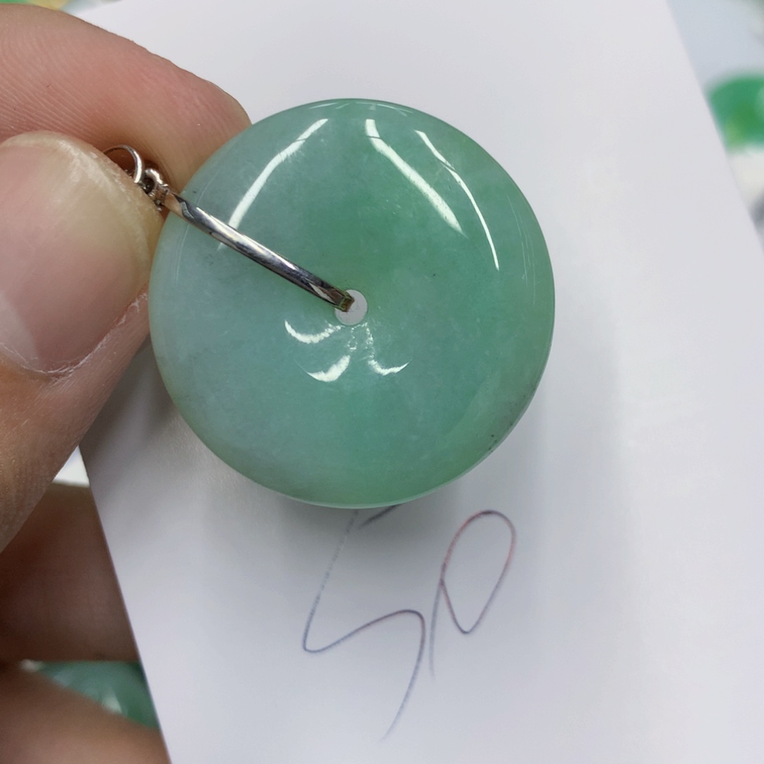 翡翠颈饰银S925镶嵌翡翠