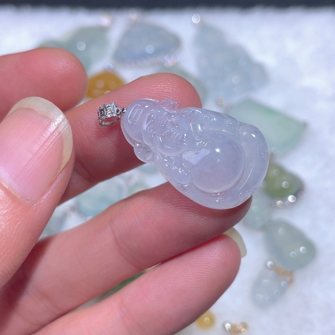 翡翠18K金镶嵌颈饰翡翠