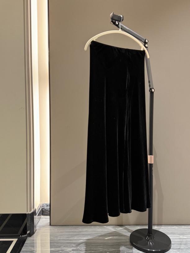 丝绒鱼尾裙松紧腰