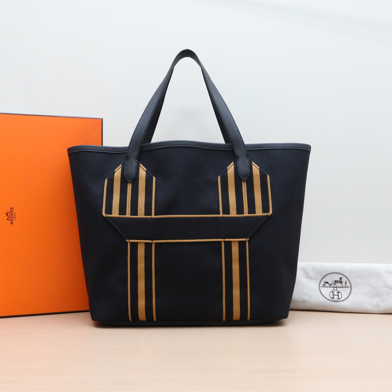 99新 Hermes/爱马仕 小花双双 购物袋 黑色 帆布 U刻 银扣